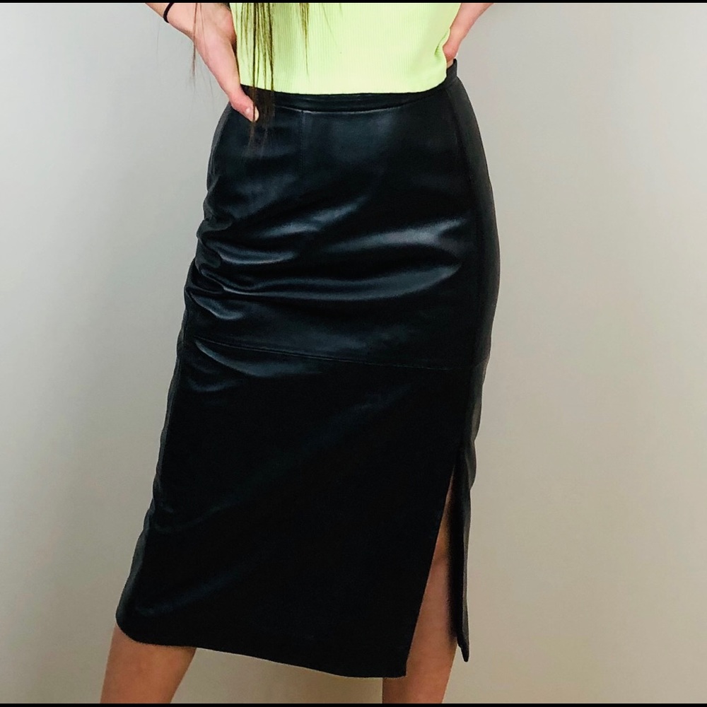 Black Leather Pencil Skirt w/Zipper Slit